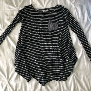 Abercrombie Kids asymmetrical T-shirt